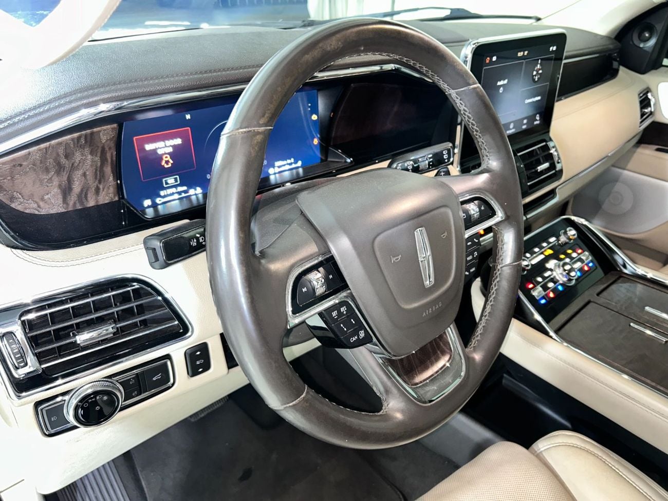 Lincoln Navigator Reserve 3.5L N1521 / AL TAYER MOTORS / AL QOUZ SHOWROOM