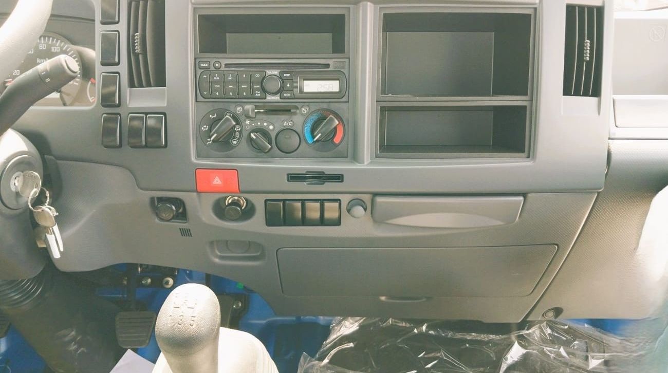 إيسوزو NMR Isuzu NMR 4x2 Chassis 3 TON 2025YM