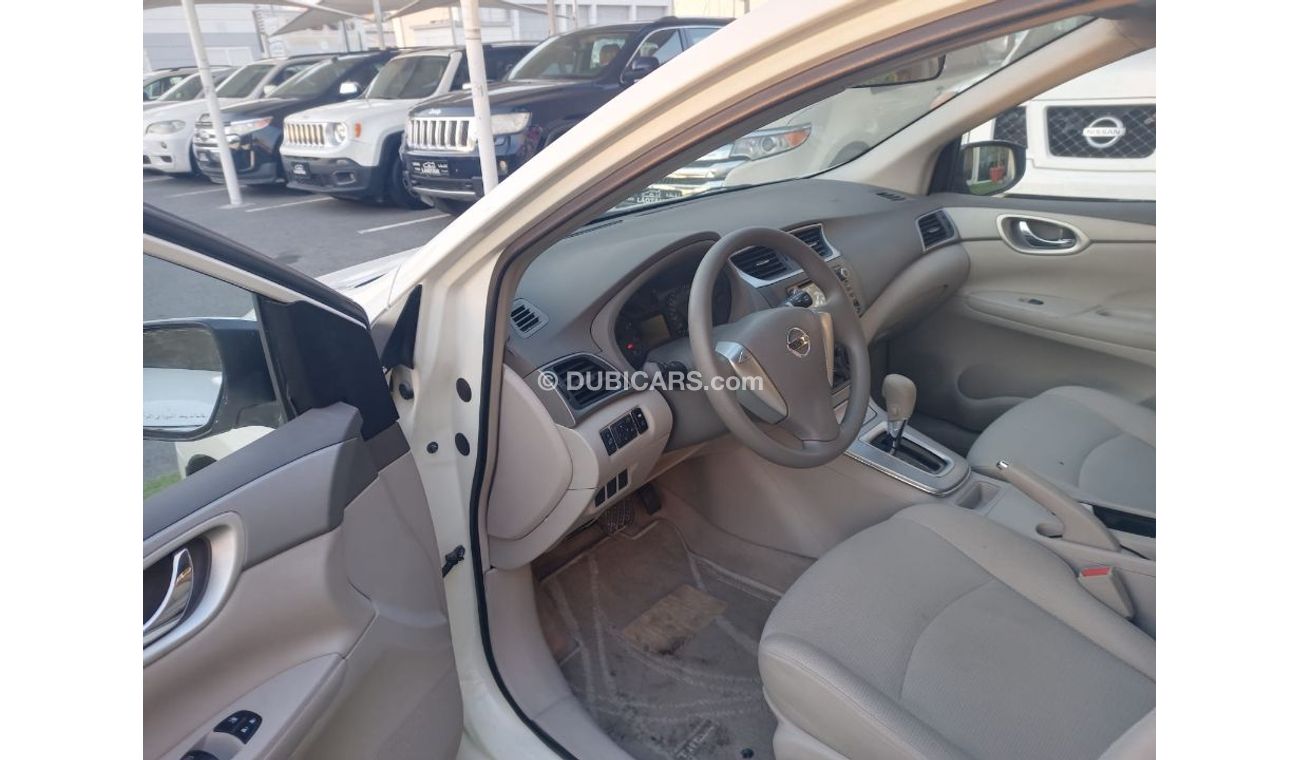 نيسان تيدا خليجى موديل 2013 لون أبيض شاشة كاميرا خلفية بدون حوادث بحالة ممتازة لاتحتاج لأى مصاريف