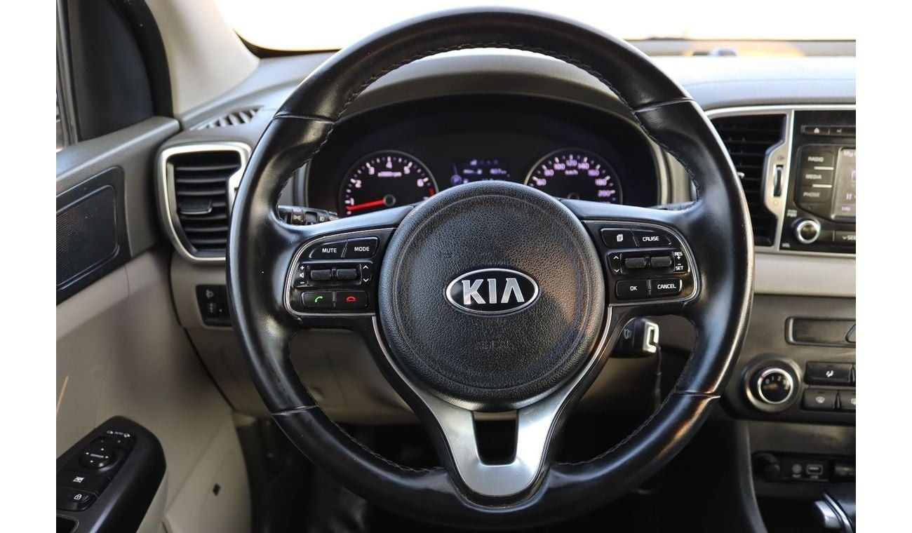 Kia Sportage Base 1.6L