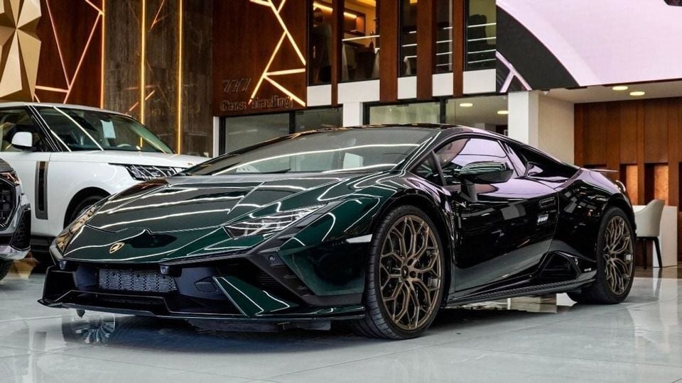LAMBORGHINI HURACAN TECNICA - 2023 - 60TH ANNIVERSARY WARRANTY &amp; SERVICE 2023