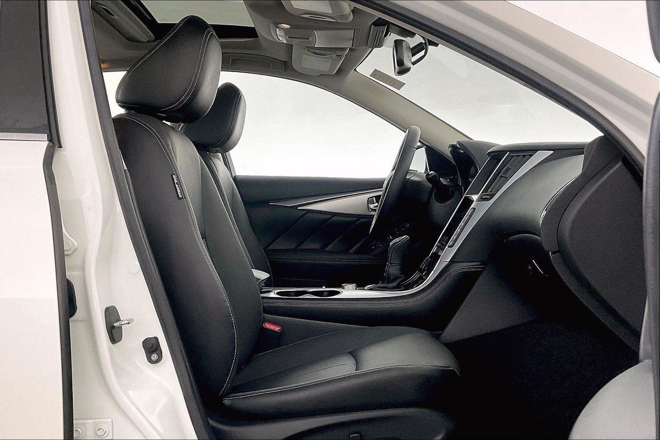 Infiniti Q50 Premium / Luxe | Guaranteed Warranty | 0 Down Payment