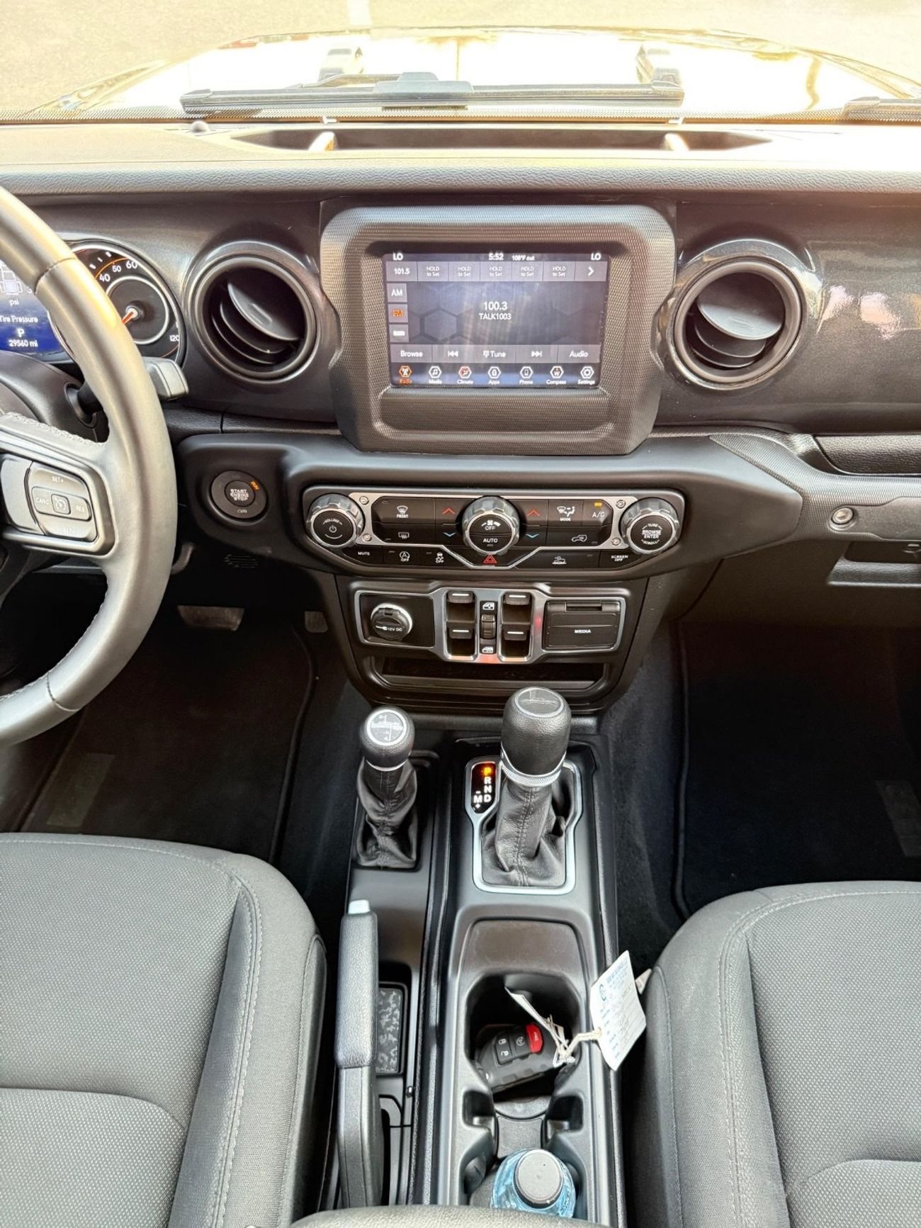 Jeep Gladiator Sport 3.6L 4WD Full Option 2022