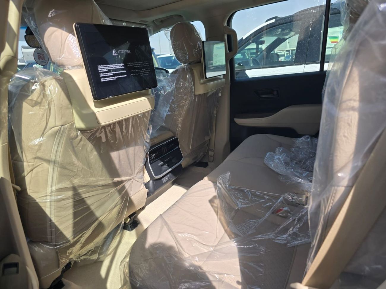 تويوتا لاند كروزر Toyota Land Cruiser LC300 2026 – جميع الفئات متوفرة | 4.0 و 3.5 بنزين | صفر كم