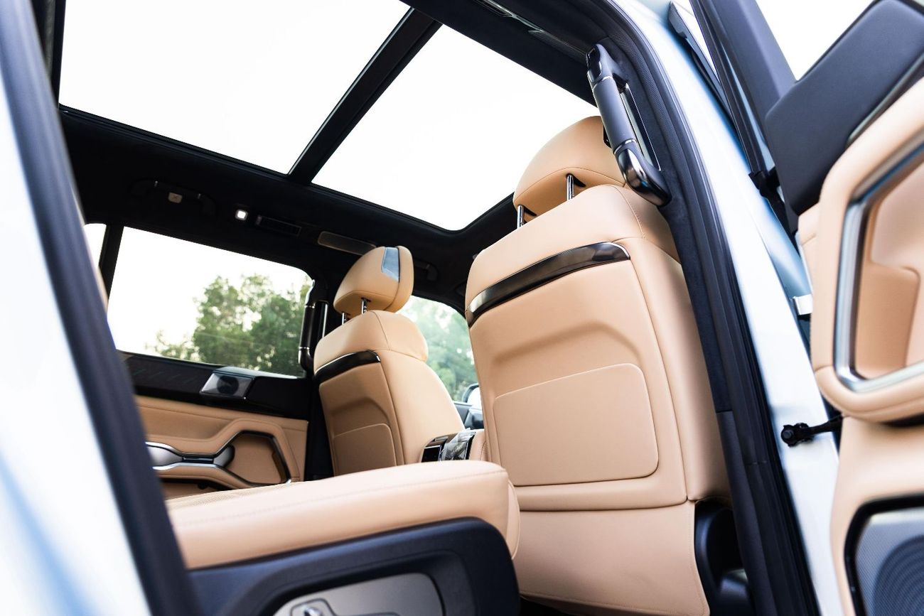 BYD Leopard 8 Smart and Brave Flagship Edition (7 Seats)