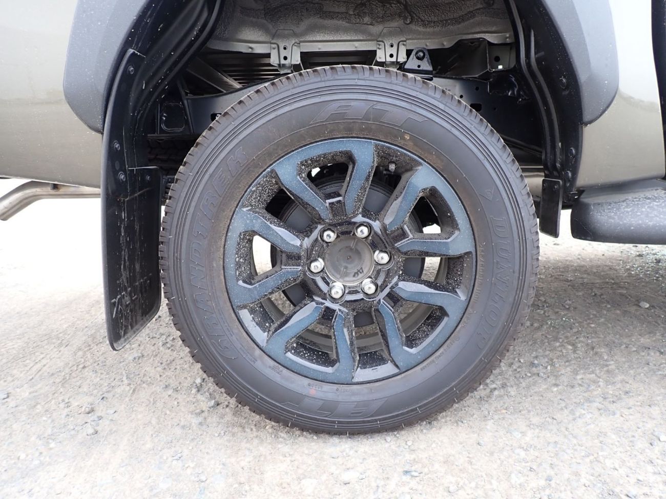 تويوتا هيلوكس 2025 Toyota Hilux Adventure Double Cab Pickup 2.8L 4-Cyl Turbo Diesel A/T 4x4 Only for Africa