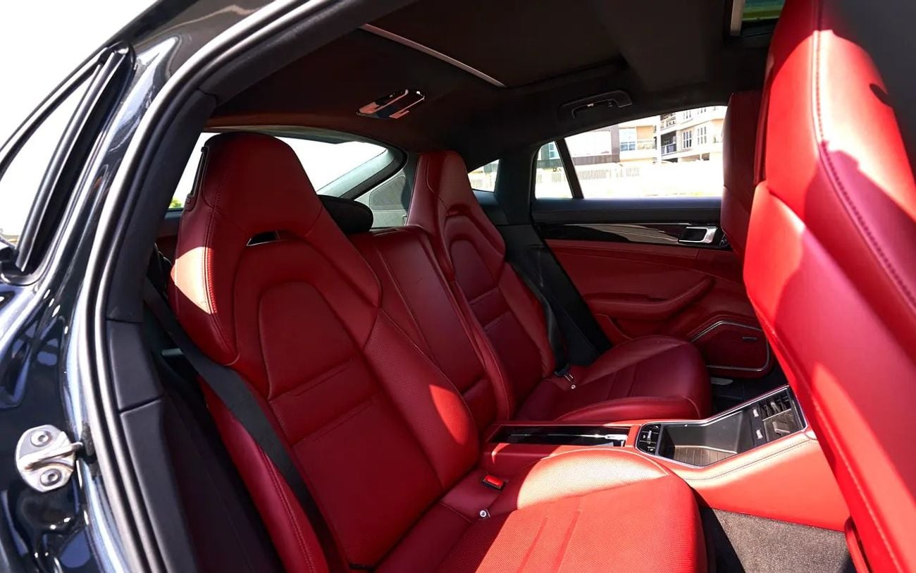 بورش باناميرا 4