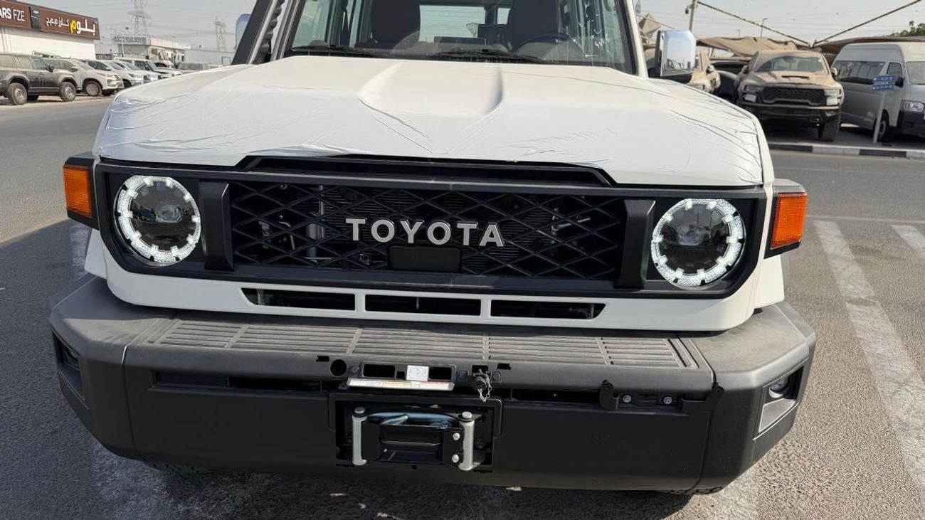 تويوتا لاند كروزر 70 Toyota Land Cruiser hard Top LC76 2.8 AT full option Oman 2025
