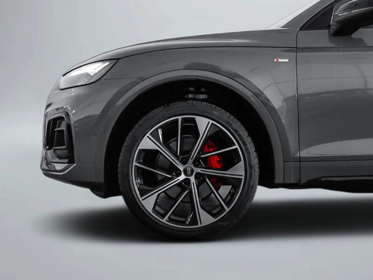 أودي Q5 45 TFSI quattro S Line 2.0L (245 HP) SUV