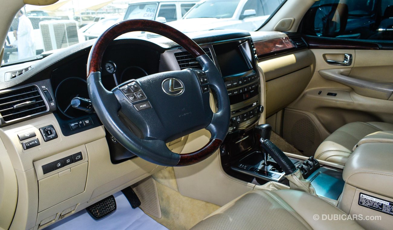 Lexus LX570