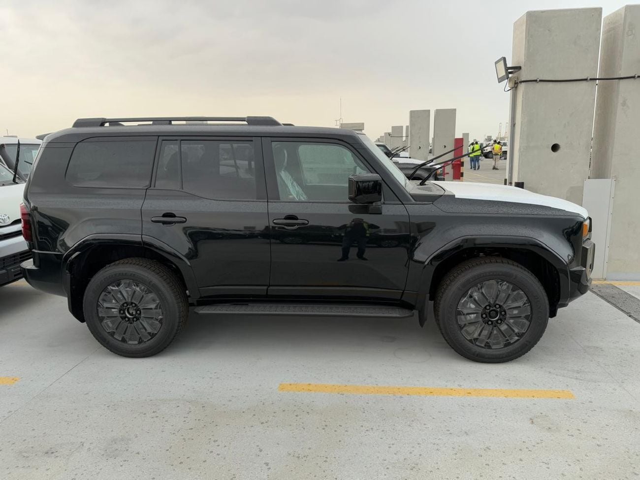 تويوتا برادو TOYOTA PRADO LUXURY 2.8L DIESEL