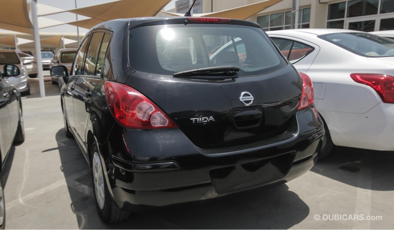 Nissan Tiida