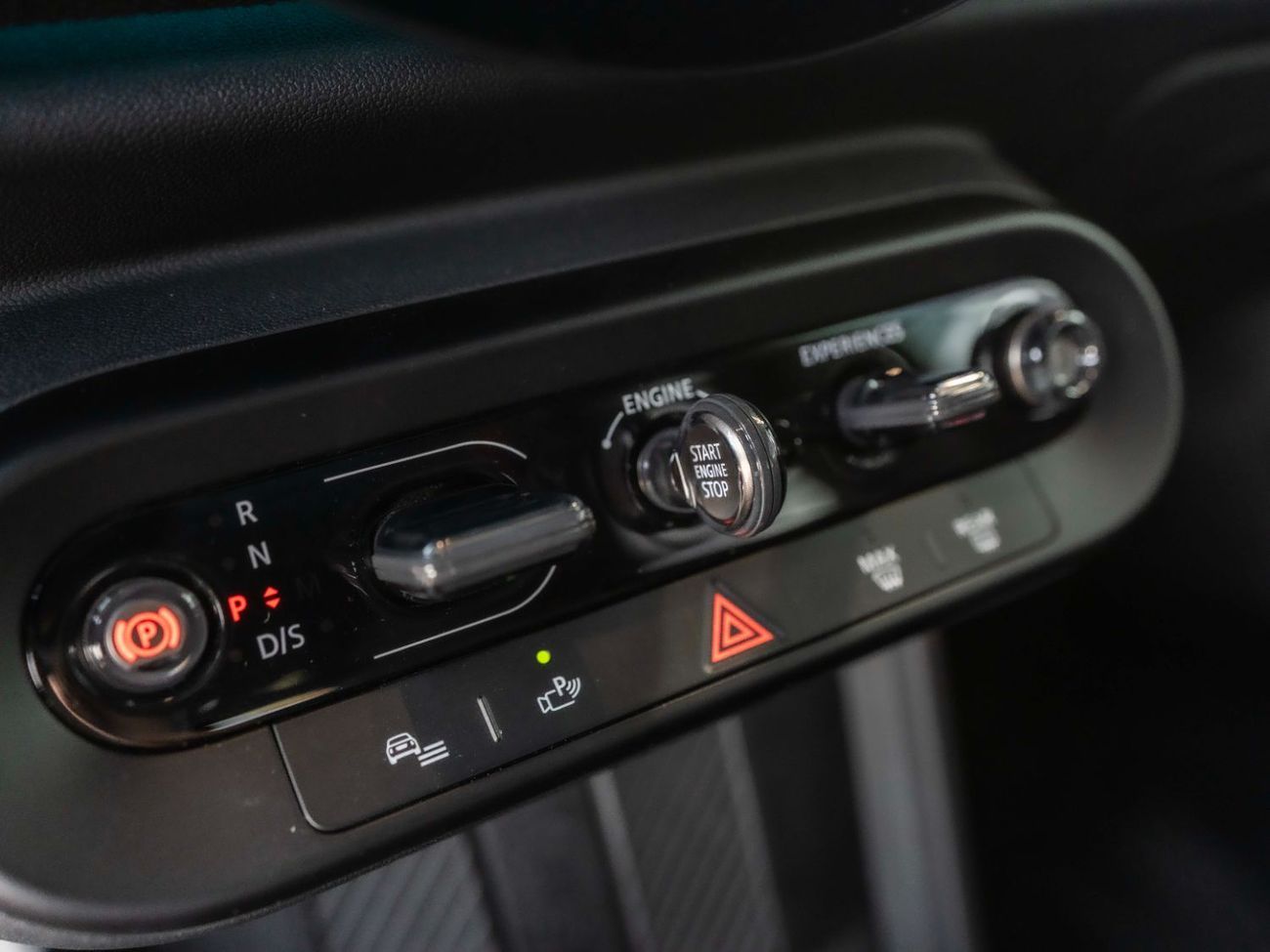 ميني كوبر إس S with John Cooper Works Kit