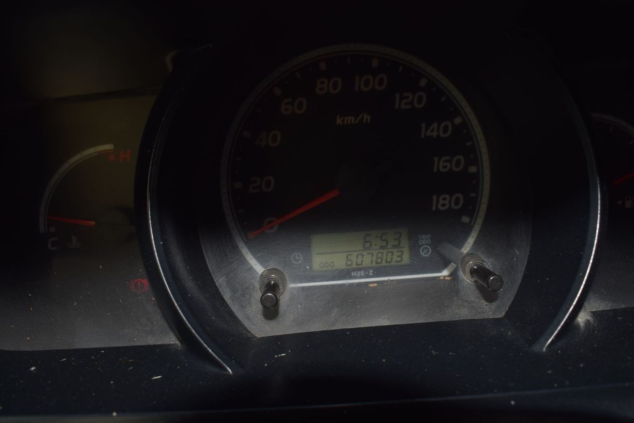 Toyota Hiace Toyota Hiace Highroof GL 15 seater, Model:2009. Excellent condition