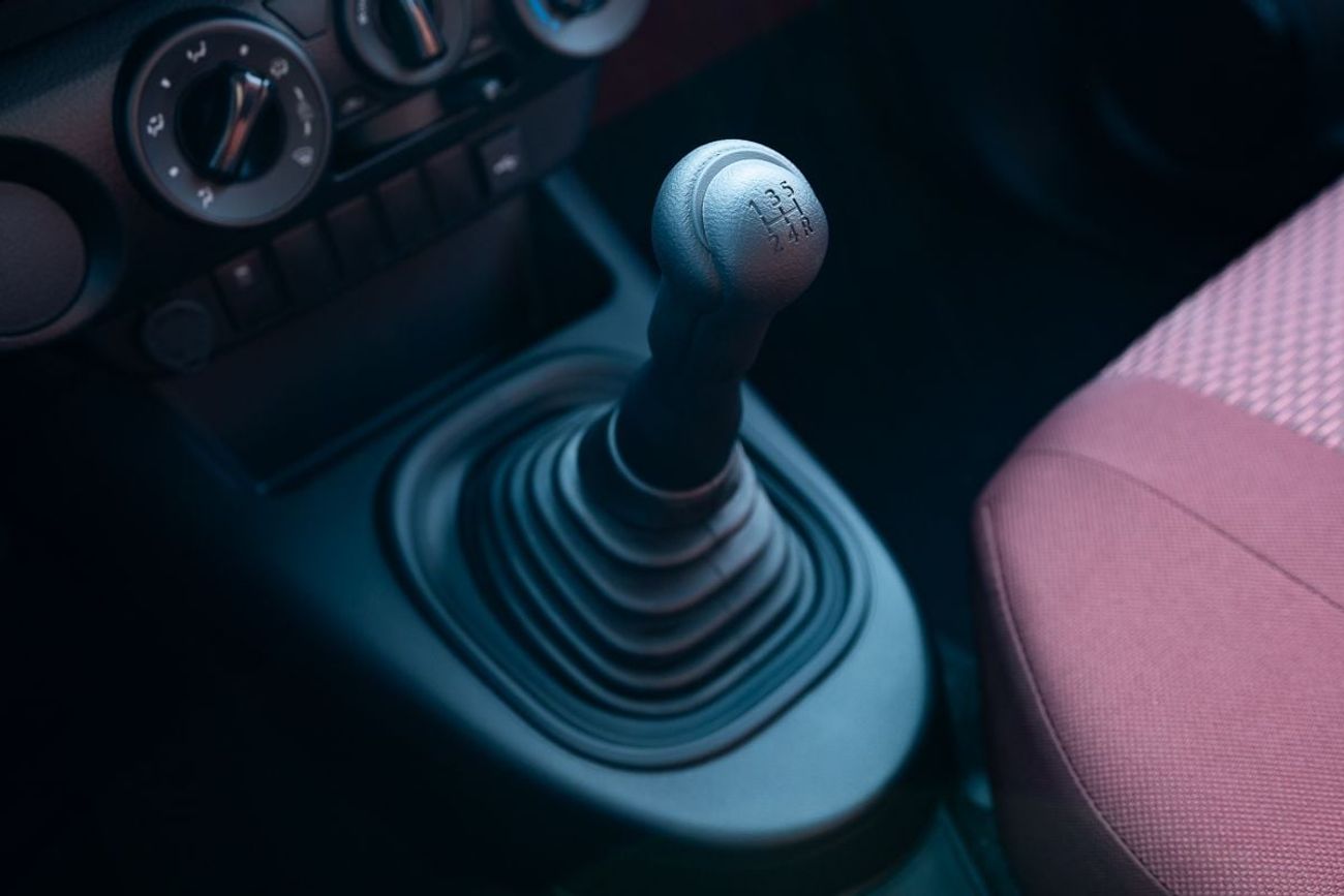 تويوتا هيلوكس Manual Transmission 4x2