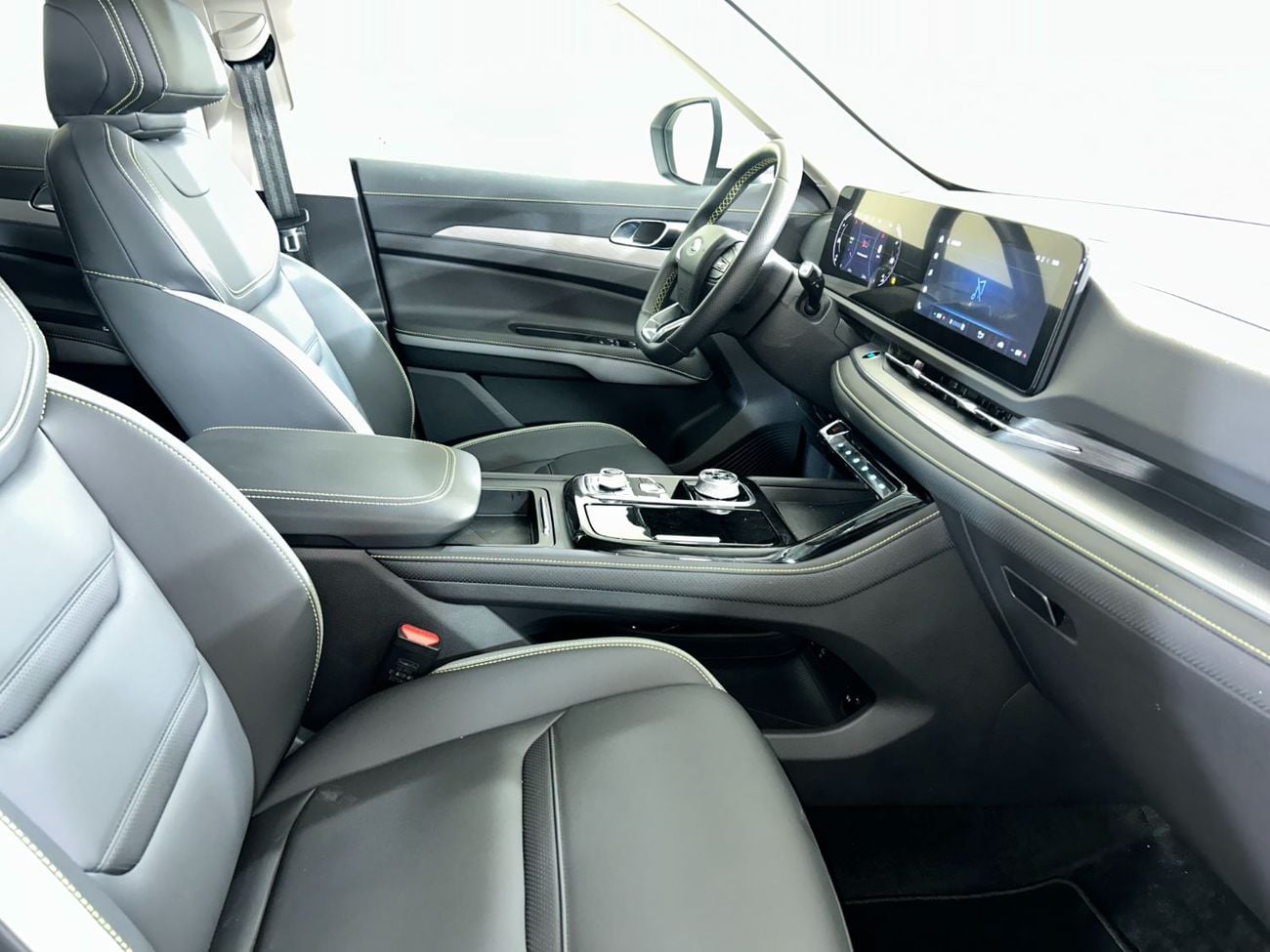 فورد تيريتوري TER2126H TREND FWD 1.5L FHEV / AL TAYER MOTORS / AL QOUZ SHOWROOM