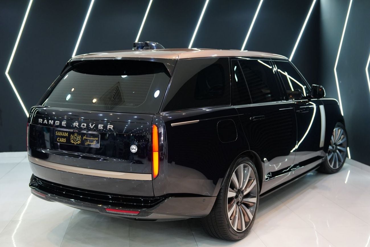 لاند روفر رينج روفر SV LWB P530 2023 Vogue SV LWB, Two-Tone Interior, Executive Rear Seat w/ Entertainment, Al Tayer Warr + Serv!!
