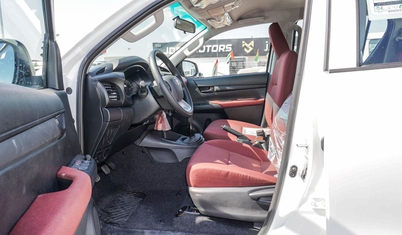 Toyota Hilux TOYOTA HILUX 2.4L Diesel D/C 4X4 M/T 2025 MODEL
