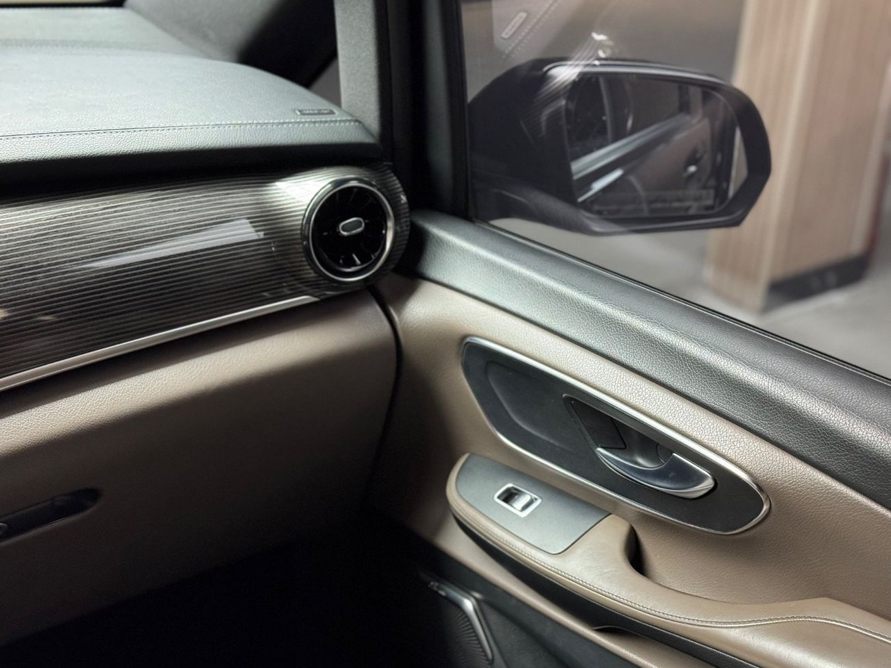 مرسيدس بنز V 250 Std 2.1L