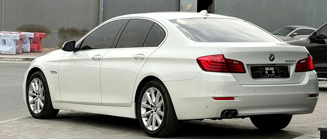 بي أم دبليو 520i MORYA JESWANI CARS FOR USED AUTOMOBILE TRADING CO.L.L.C