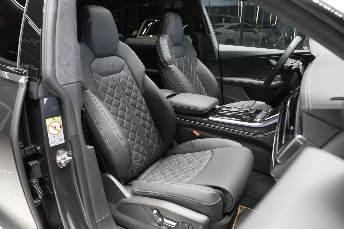 Audi Q8 etron AUDI Q8 S-LINE SPORT 2025 NEW