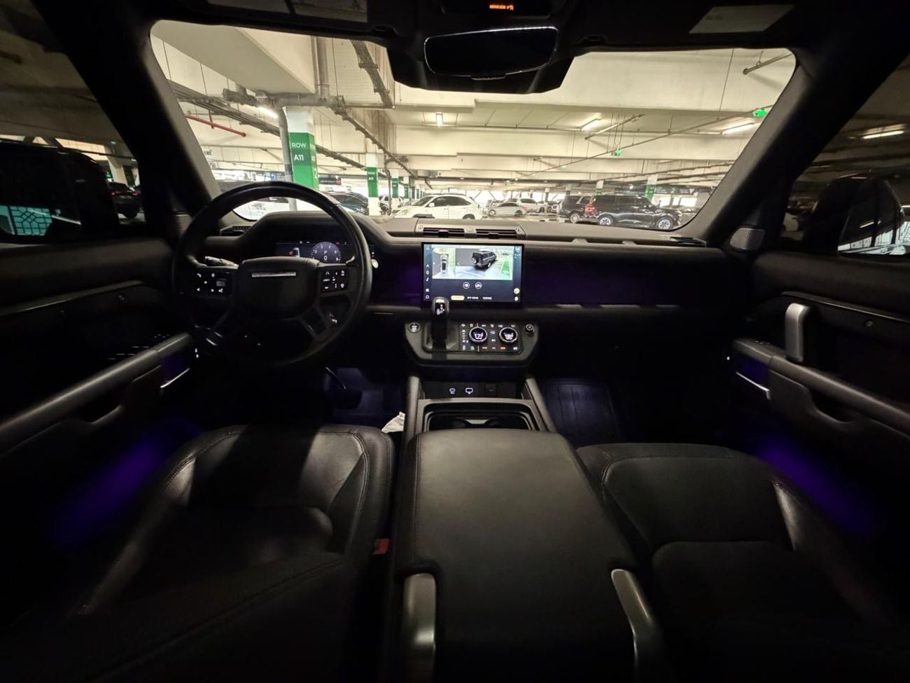 لاند روفر ديفندر P130