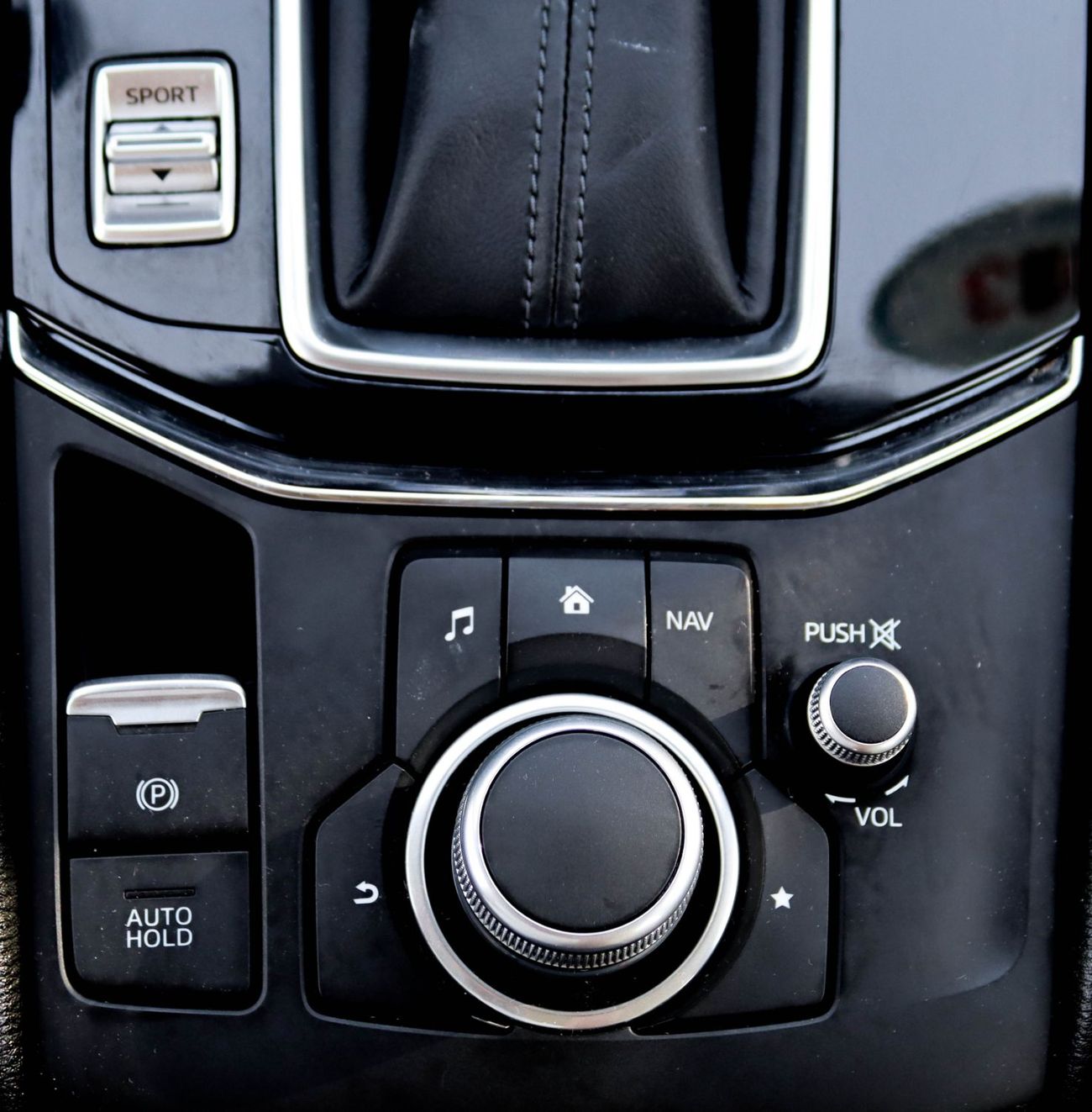 Mazda CX5 GL 2.5L Mazda CX-5 2023 2.5 L GCC, original paint, accident-free, in excellent condition, 1179 P.M