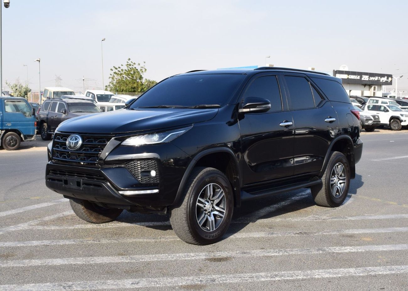 تويوتا فورتونر VX2 plus 4X4 Diesel 2.8L