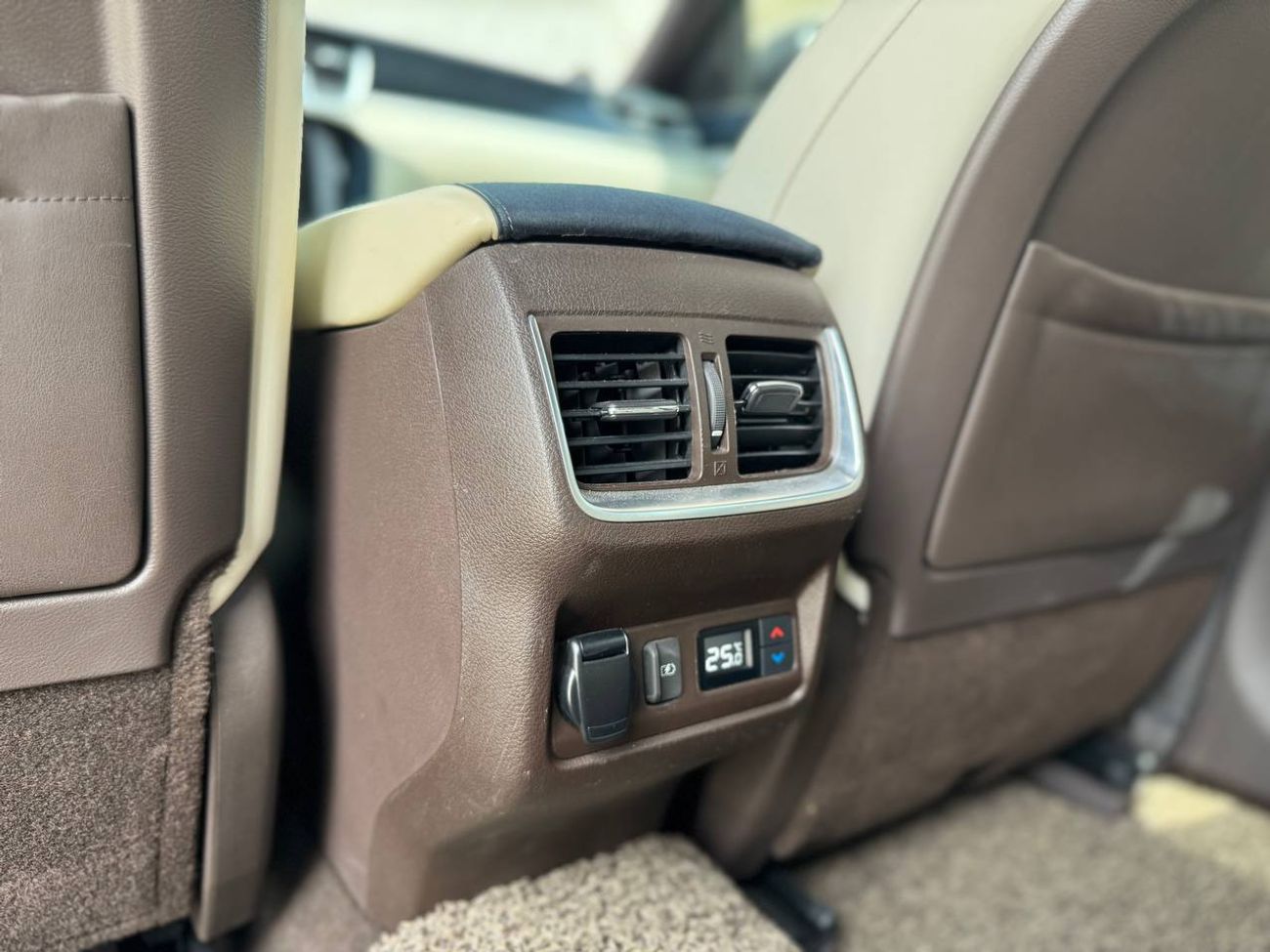 إنفينيتي QX50 2.0T Luxe (AWD)