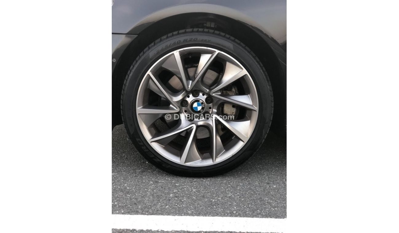 BMW 740Li Exclusive MODEL 2015 GCC CAR PERFECT CONDITION INSIDE AND OUTSIDE FULL OPTION SUN ROOF LEATHER SEATS