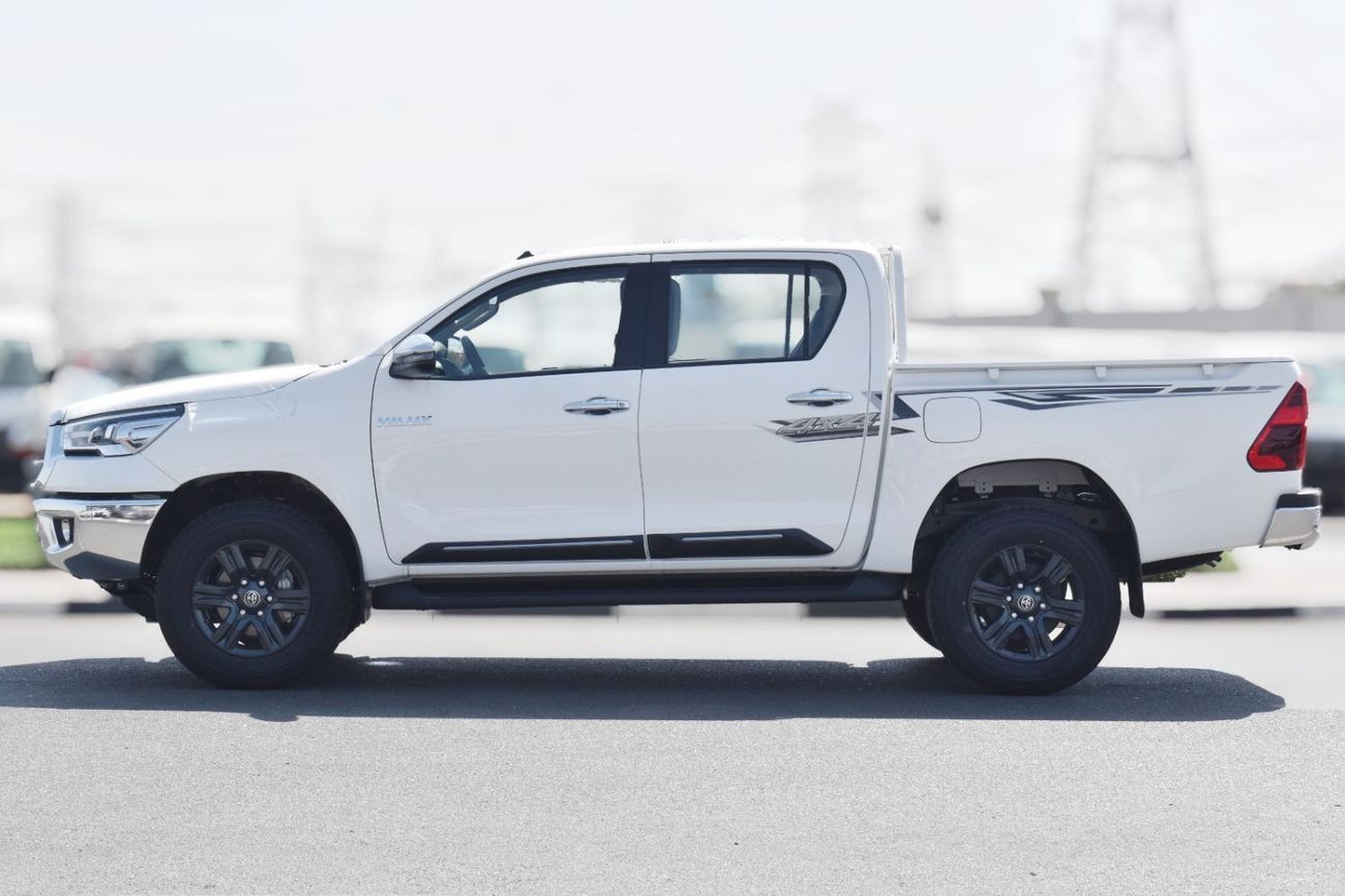 Toyota Hilux SR5 MT 2.7 PETROL