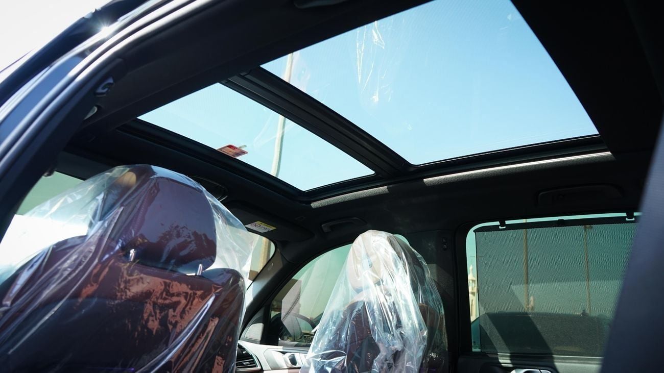 بي أم دبليو M5 X Drive 40 i