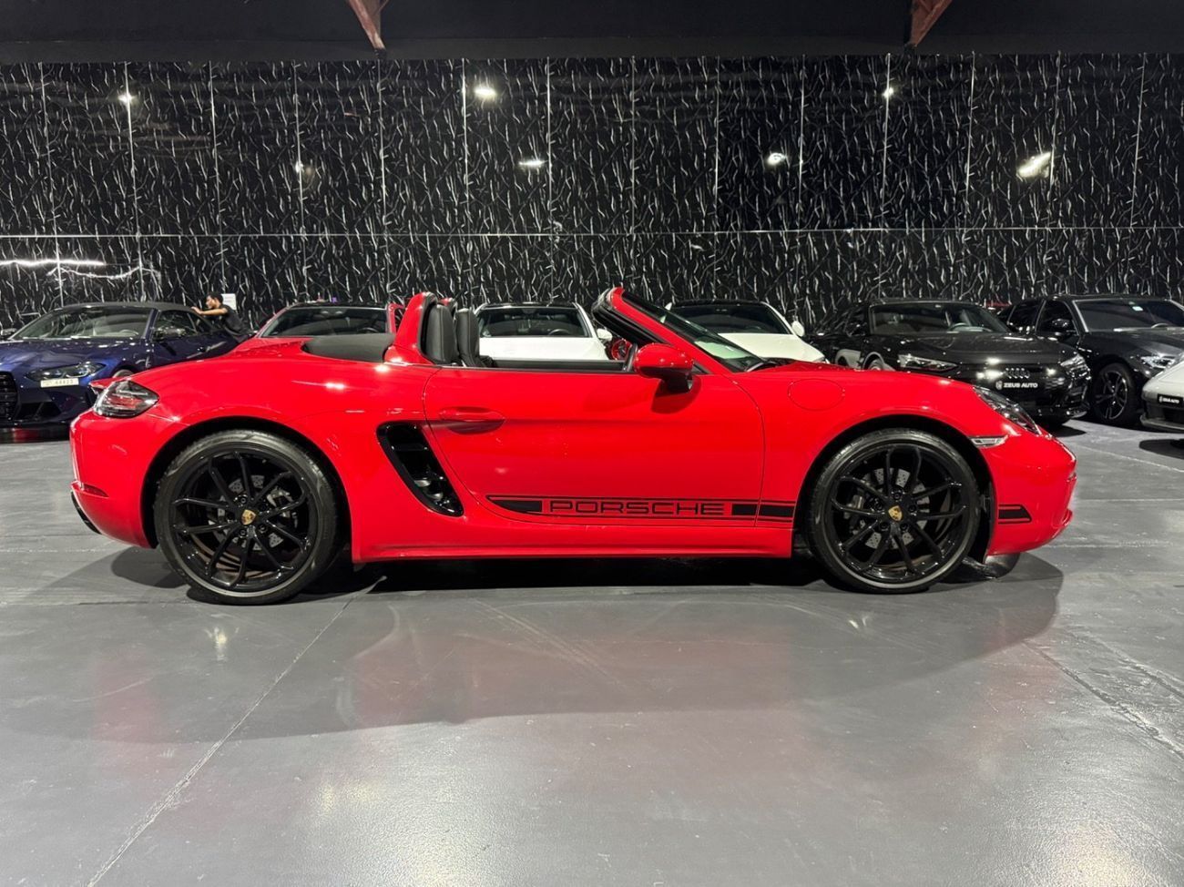 بورش بوكستر 718 Std 2.0L A/T 2024 Porsche 718 Boxster Style Edition, 2026 Porsche Warranty , Low Kms, GCC