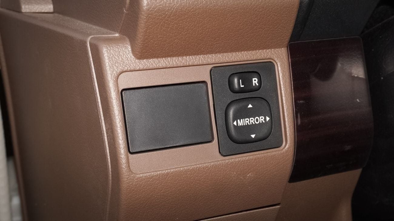 تويوتا لاند كروزر بيك آب TOYOTA LC79 PICKUP D/C LX-Z1 4.0L PETROL V6 A/T FULL OPTION 2025 MODEL