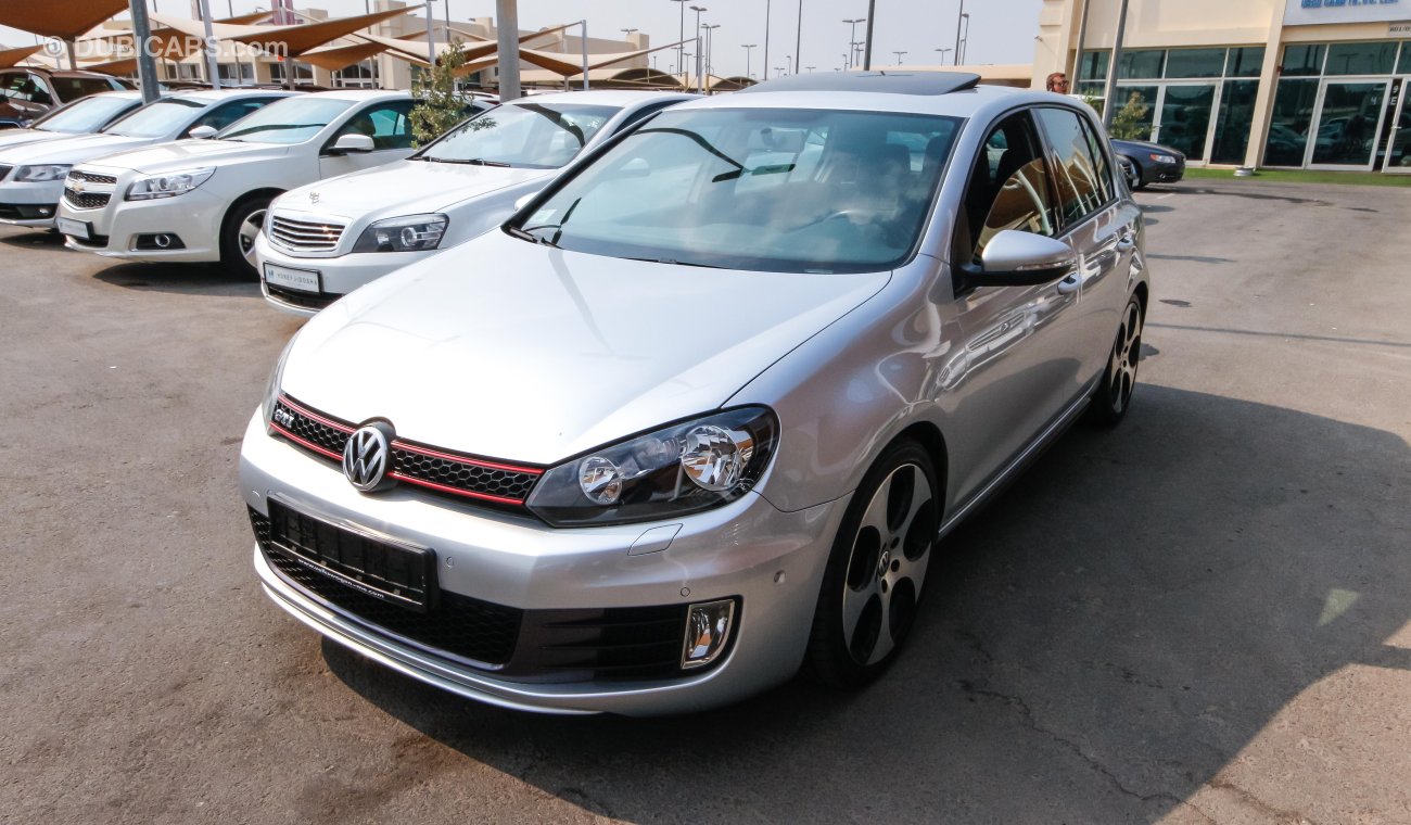 Volkswagen Golf GTI