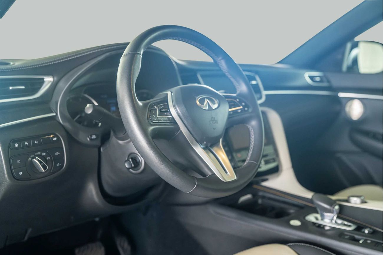 إنفينيتي QX55 LUXE 2.0