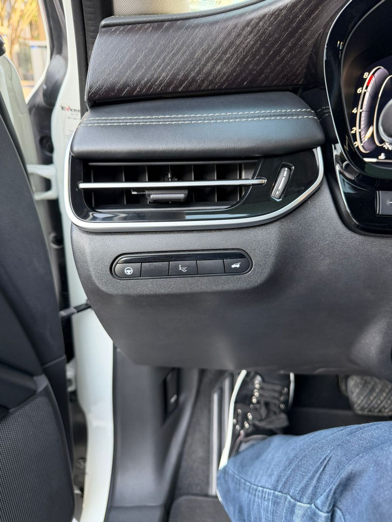 إنفينيتي QX60 3.5L Sensory