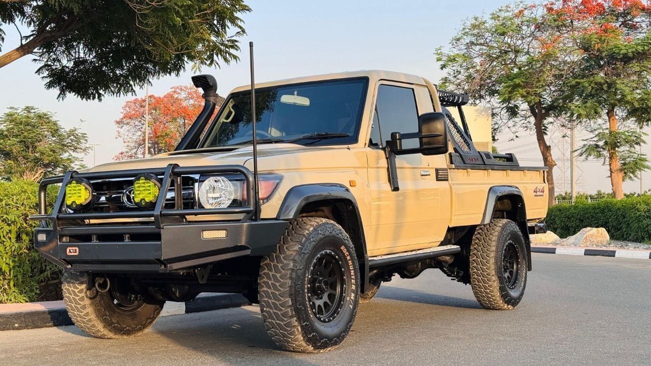 Toyota Land Cruiser Pick Up Single Cab | 4.5L Diesel Manual | RHD | ARB Bull Bar, Snorkel & Roof Basket | 4WD