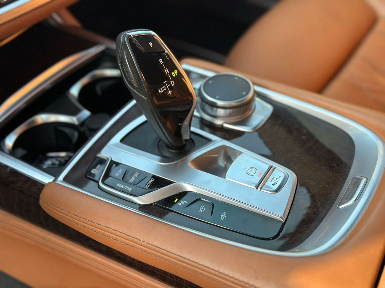 BMW 750Li xDrive 4.4L (530 HP)