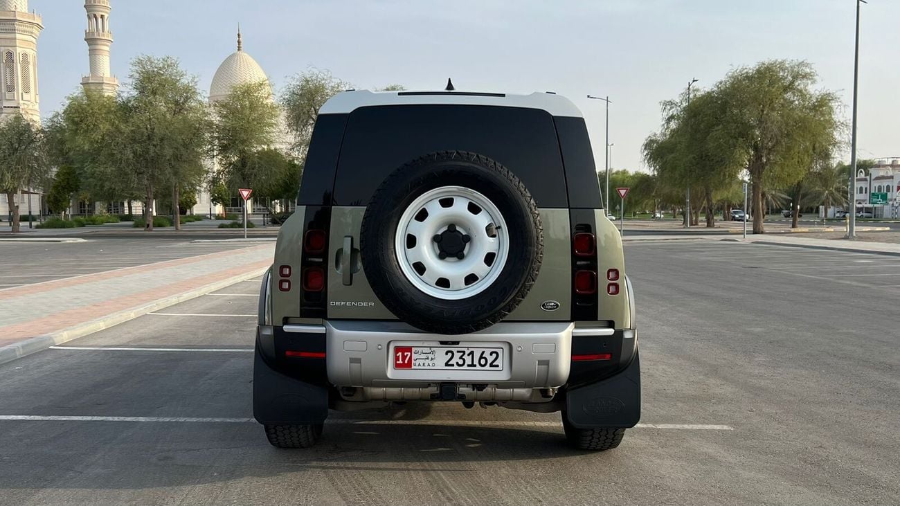 Land Rover Defender P300