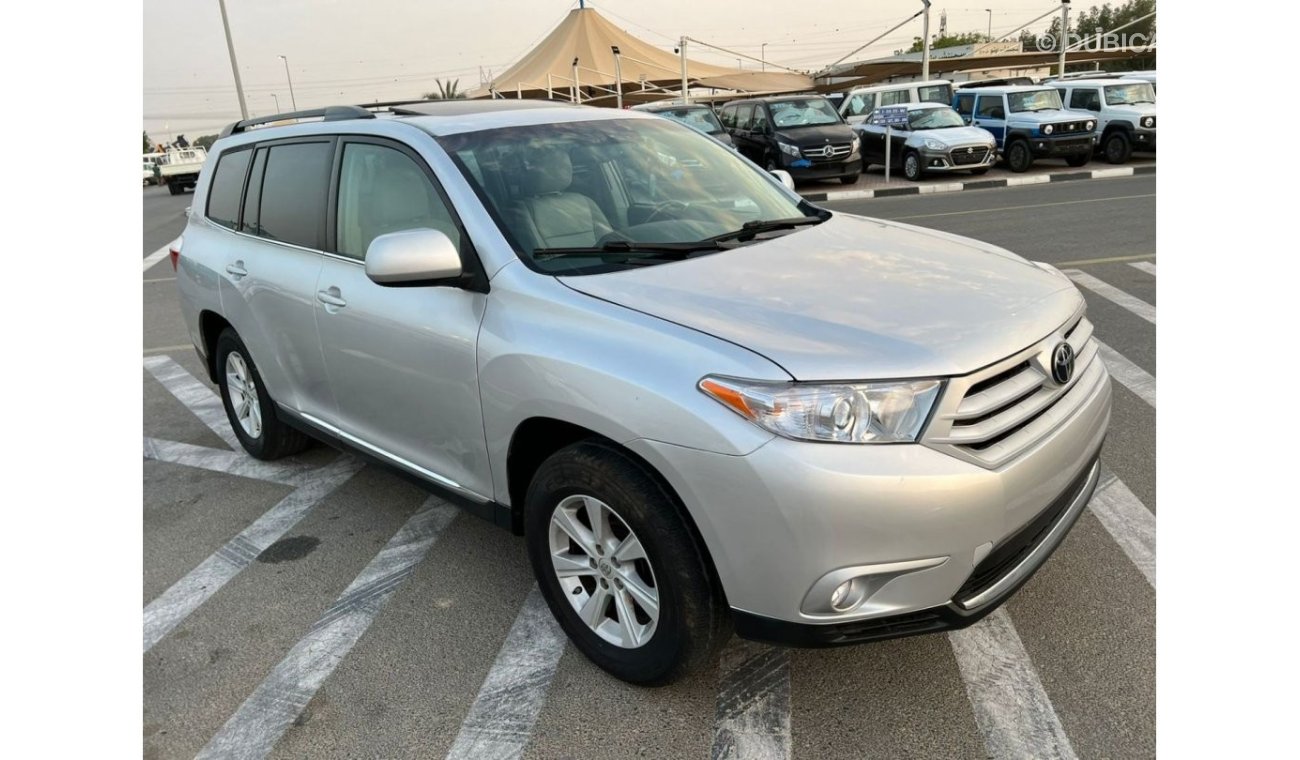 تويوتا هايلاندر 2013 TOYOTA HIGHLANDER / AWD / FULL OPTION