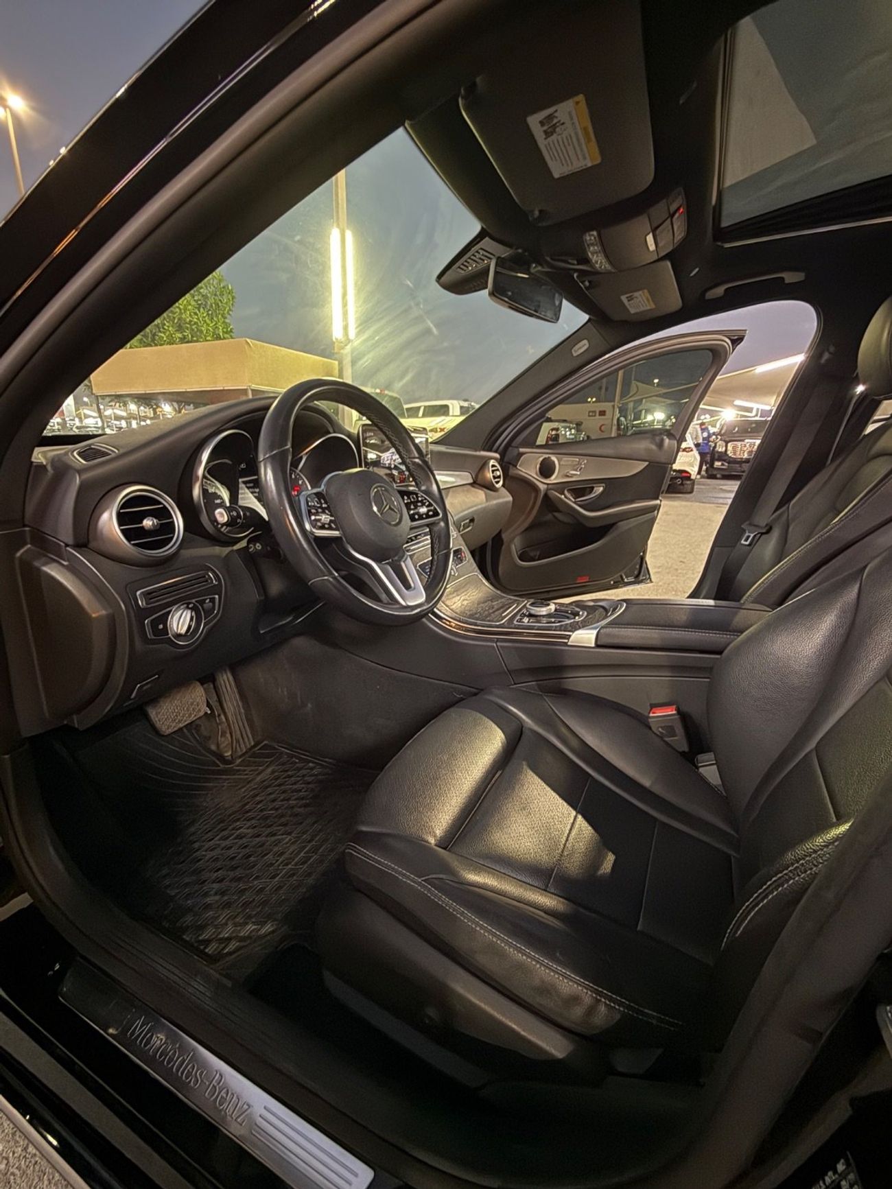 مرسيدس بنز C 300 Sport 2.0L (241 HP)