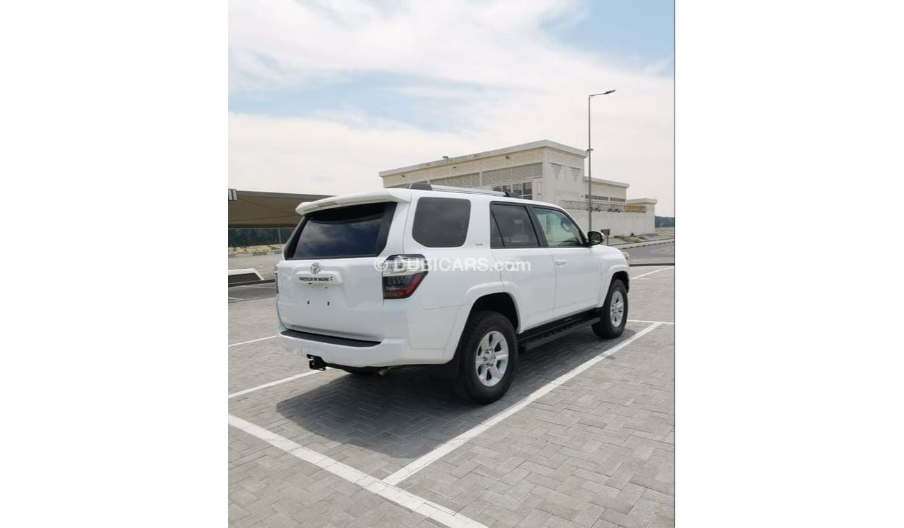 Toyota 4Runner Toyota 4Runner - 2022- White