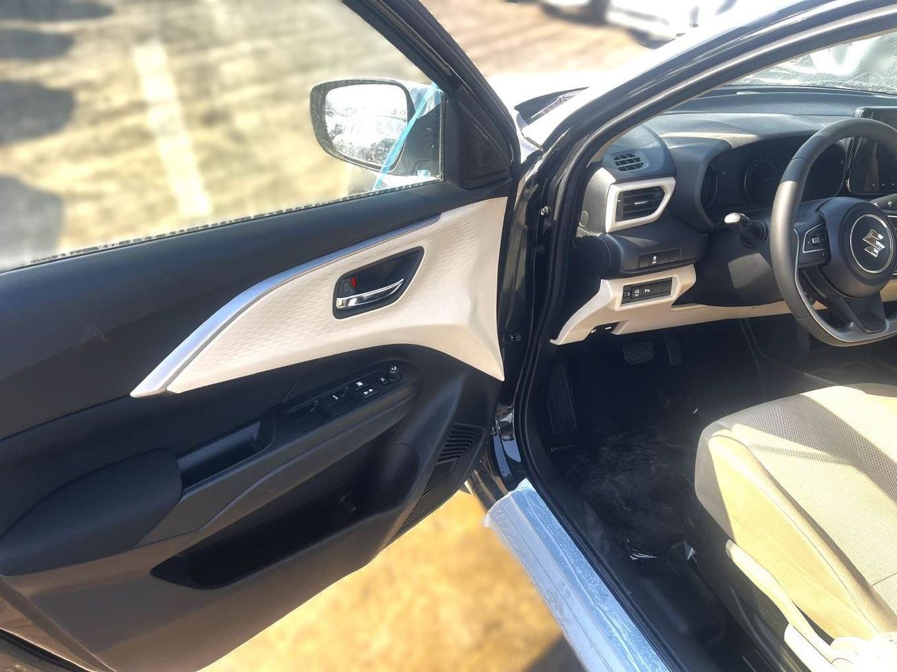 سوزوكي دزاير SUZUKI DZIRE CVTGLX HYB