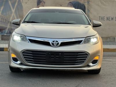 Toyota Avalon XLE 3.5L full option, limited