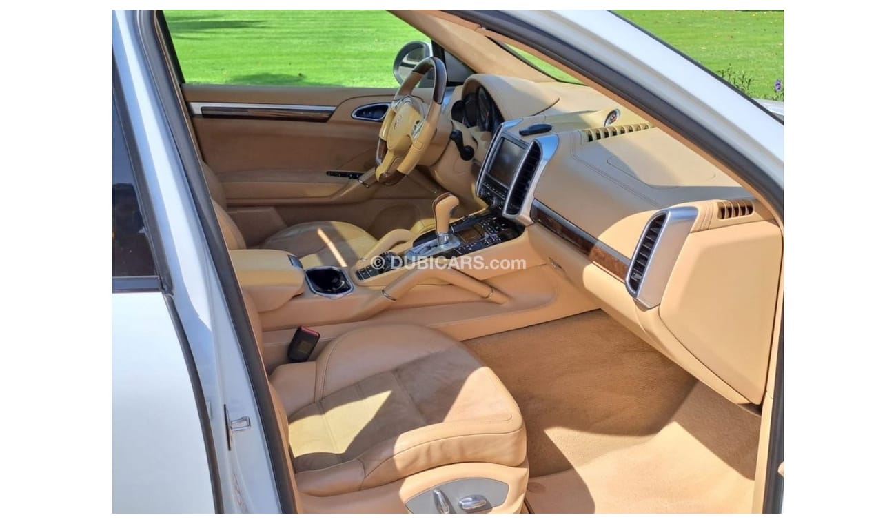 Porsche Cayenne 2013 GCC ACCIDENT FREE
