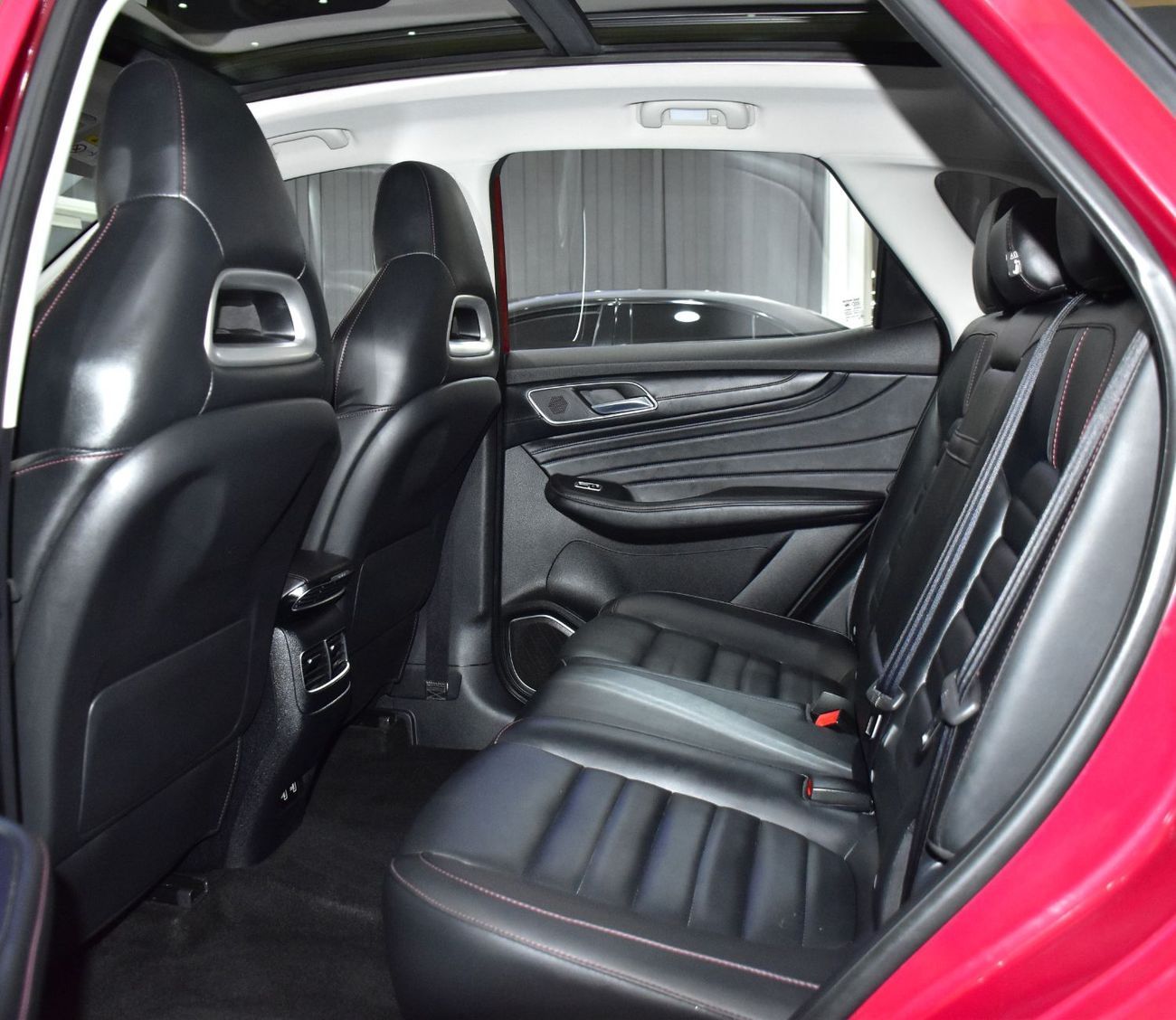 MG HS EXCELLENT DEAL for our MG HS Trophy ( 2021 Model ) in Red Color GCC Specs