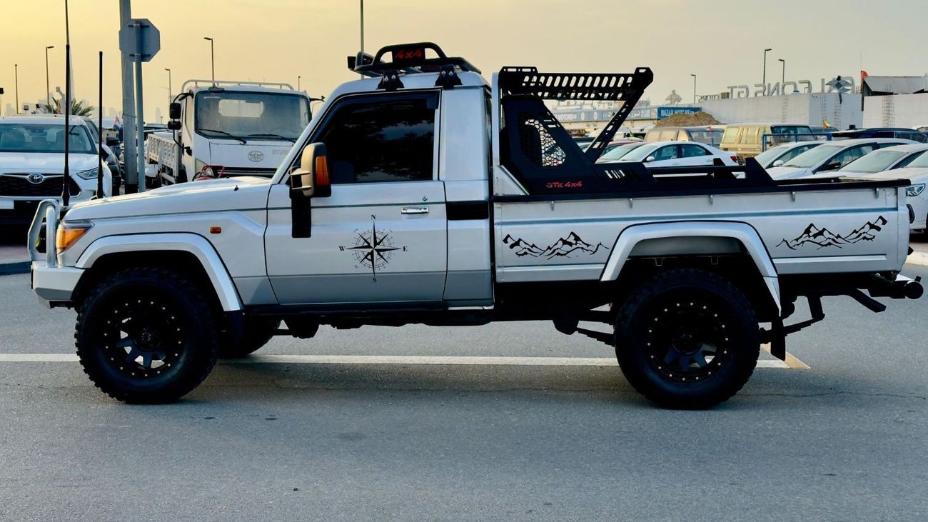 تويوتا لاند كروزر بيك آب AFTER MARKET MODIFIED | 4.5L DIESEL ENGINE | SINGLE CABIN | RHD