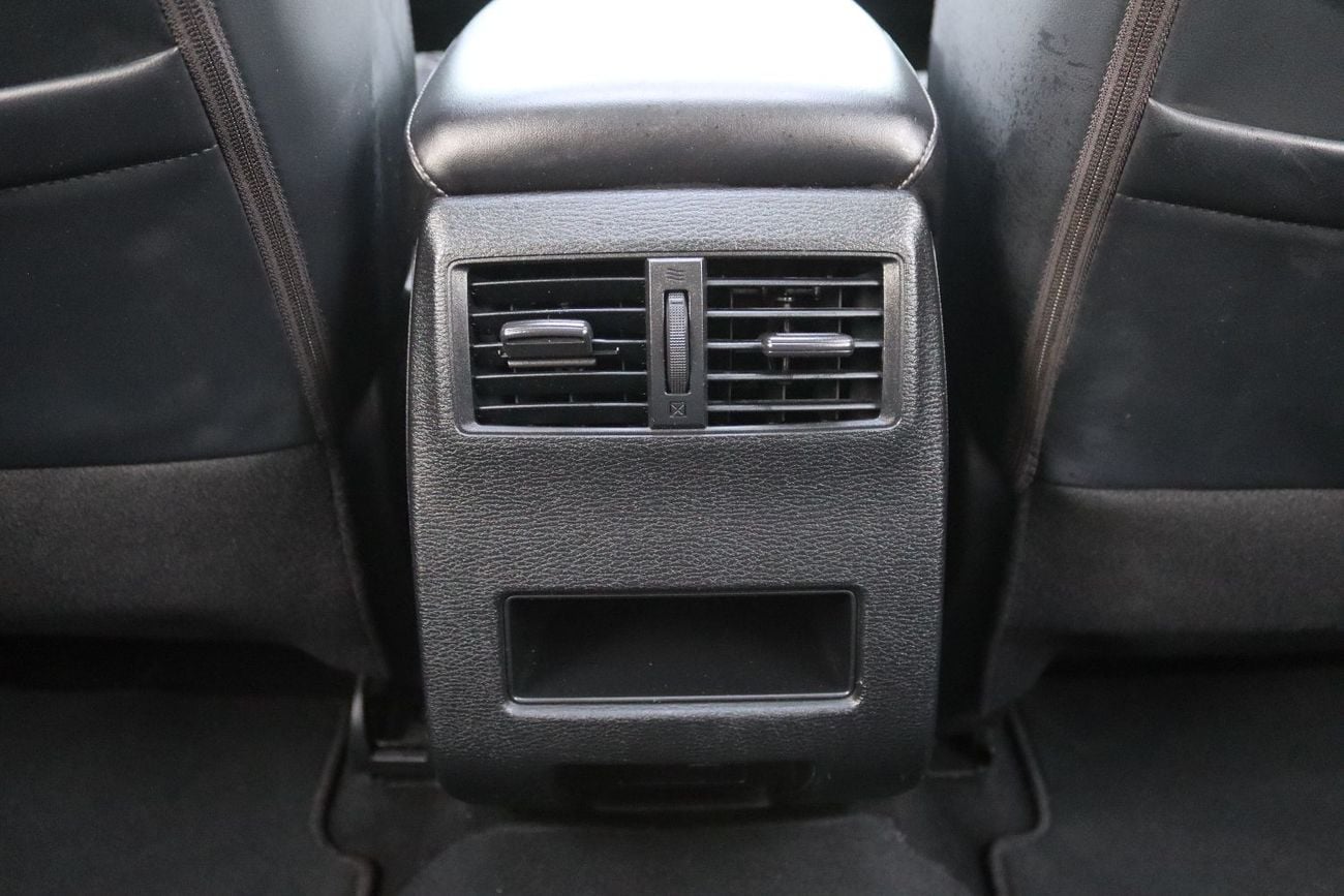 Mitsubishi Outlander PREMIUM LAUNCH EDITION