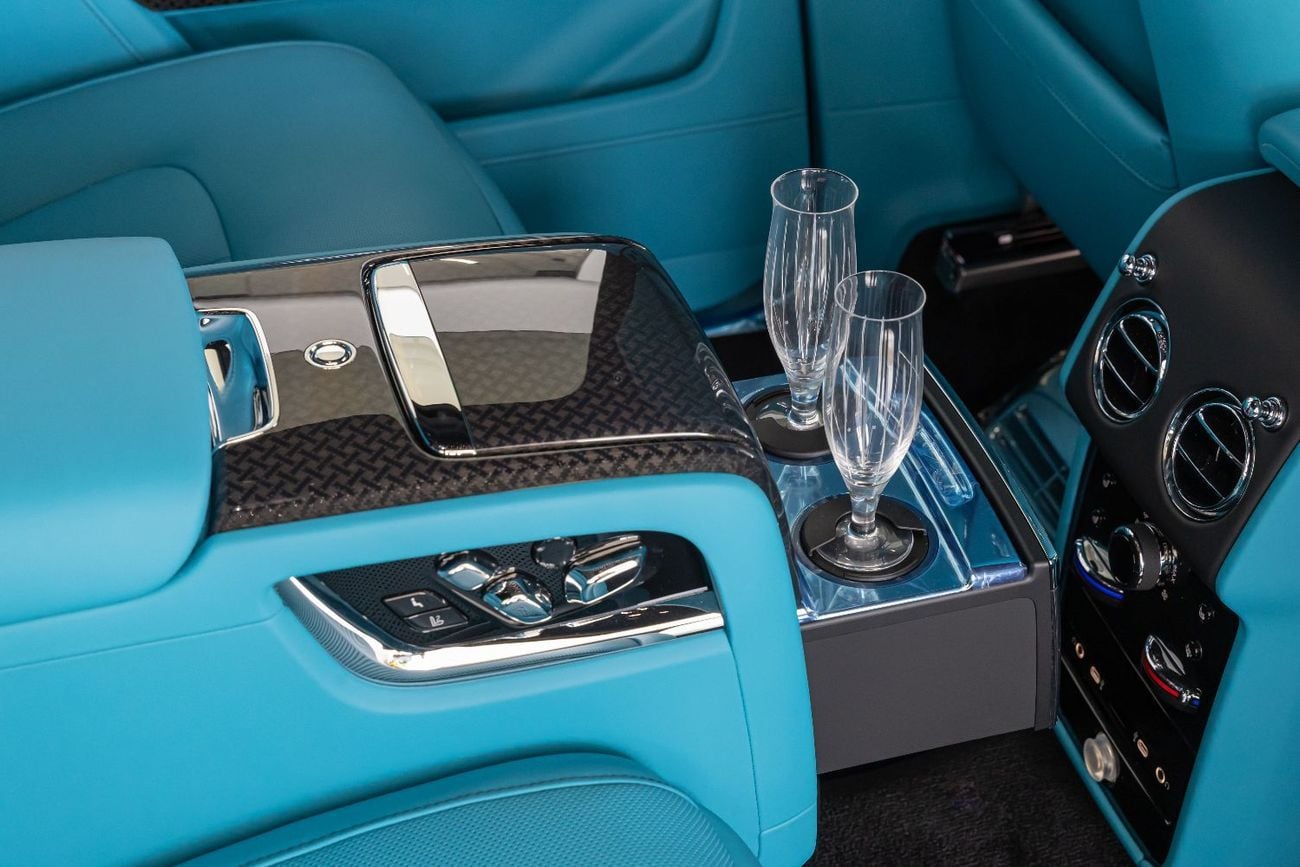 Rolls-Royce Cullinan Rolls Royce Cullinan Black Badge | 2025